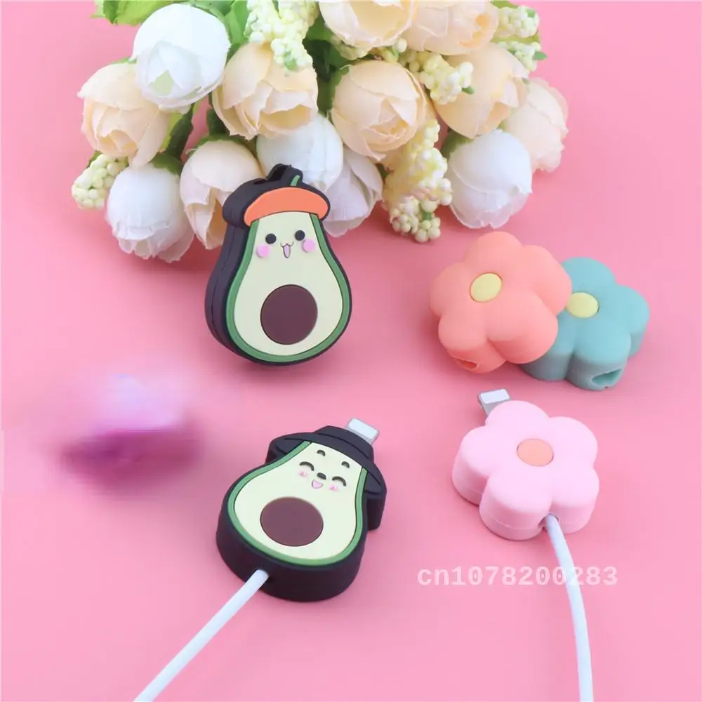1 adet sevimli koruyucu kablo şarj hayvan kablo Bite silikon Anime USB kablosu koruyucu sarıcı karikatür organizatör IPhone hattı
