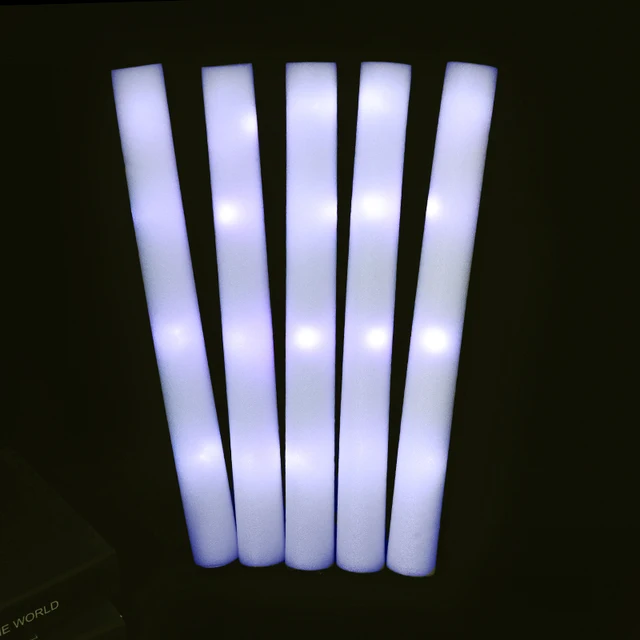12/15/30/60 adet toplu renkli LED parlayan çubuklar RGB LED Glow köpük sopa Cheer tüp koyu ışık doğum günü düğün parti malzemeleri