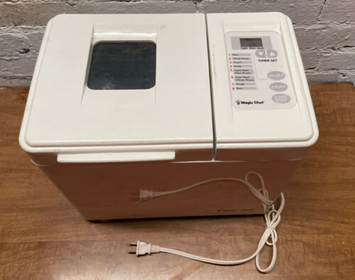Magic Chef Automatic Bread Maker Home Bakery Machine Model: CBM-310 White.