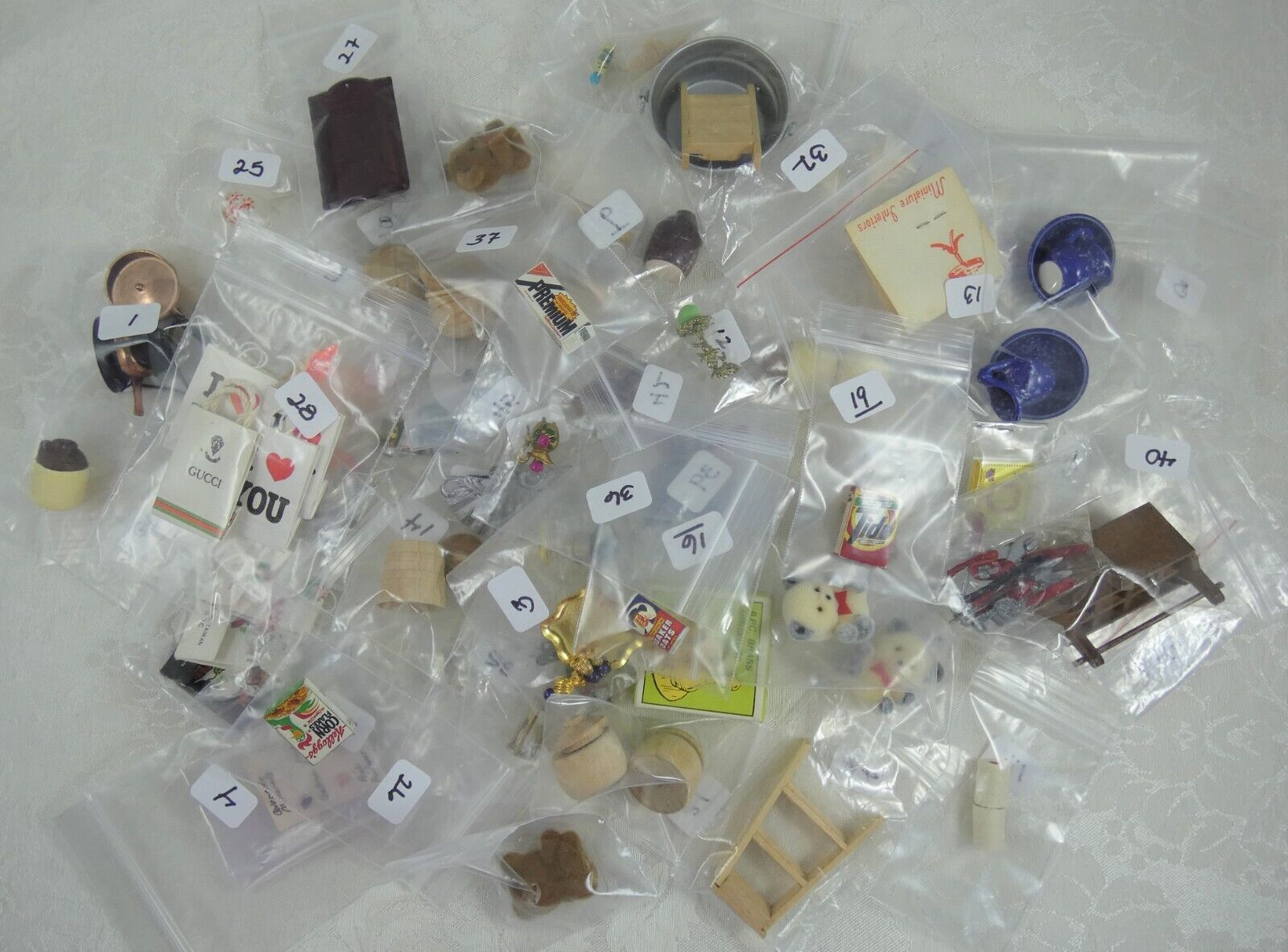 dollhouse miniature kitchen bath +more decor/accessories