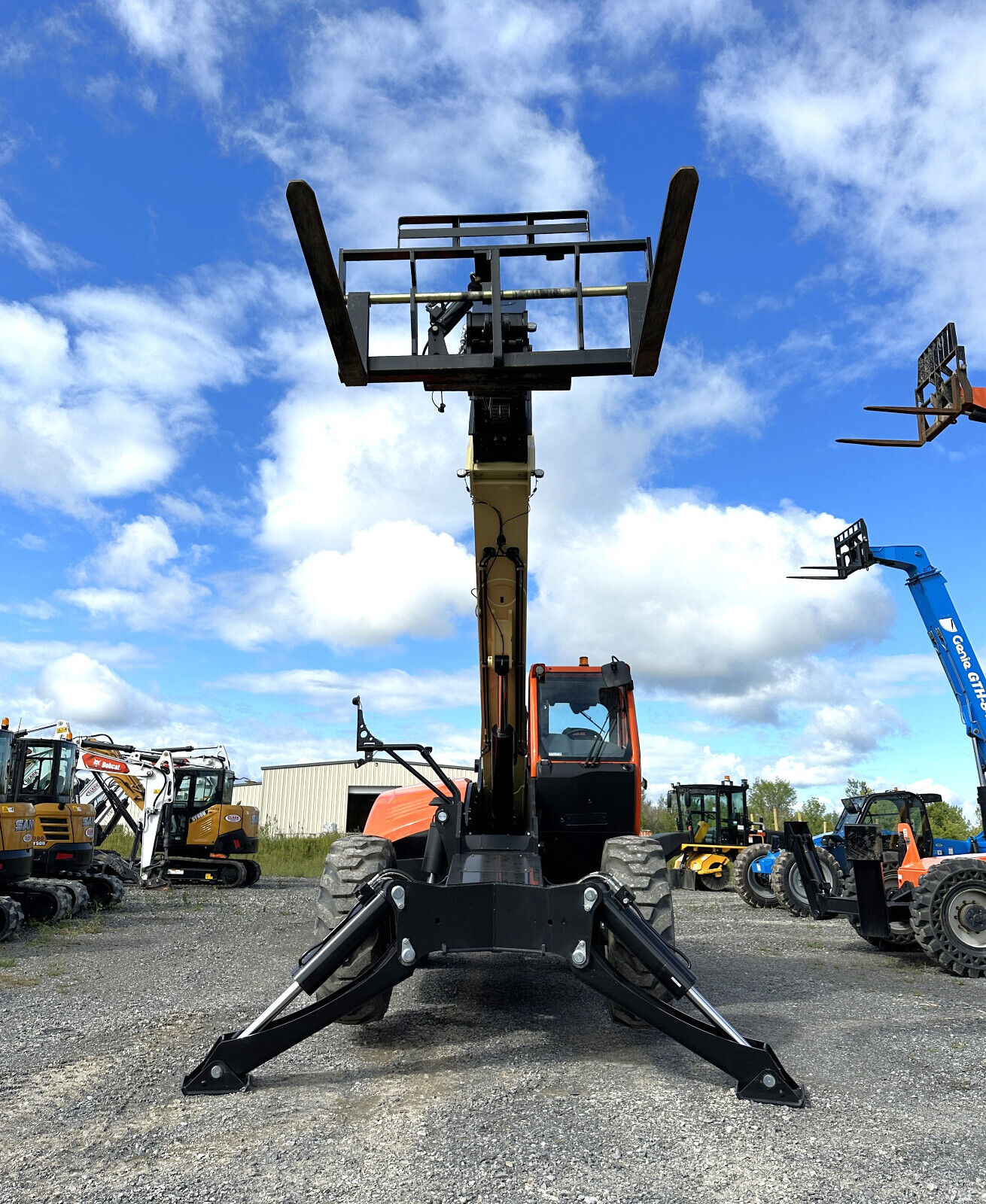 Toggle Locking Pins for securing attachments onto Forklift Tines (Pair) - Görsel 1