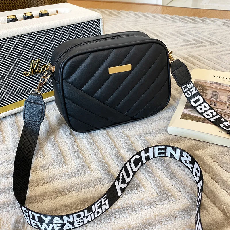 Yeni varış moda kadın küçük Crossbody çanta için PU deri postacı çantası fermuar çanta çanta yaz seyahat çantası kadın