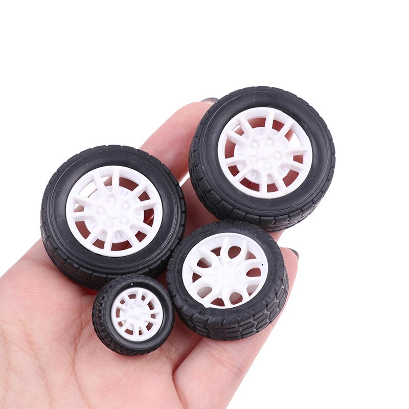 1 takım kauçuk araba lastik modeli tekerlek yaratıcı DIY Robot uzaktan kumanda araba aksesuarları montaj oyuncak Model araba yedek parçaları