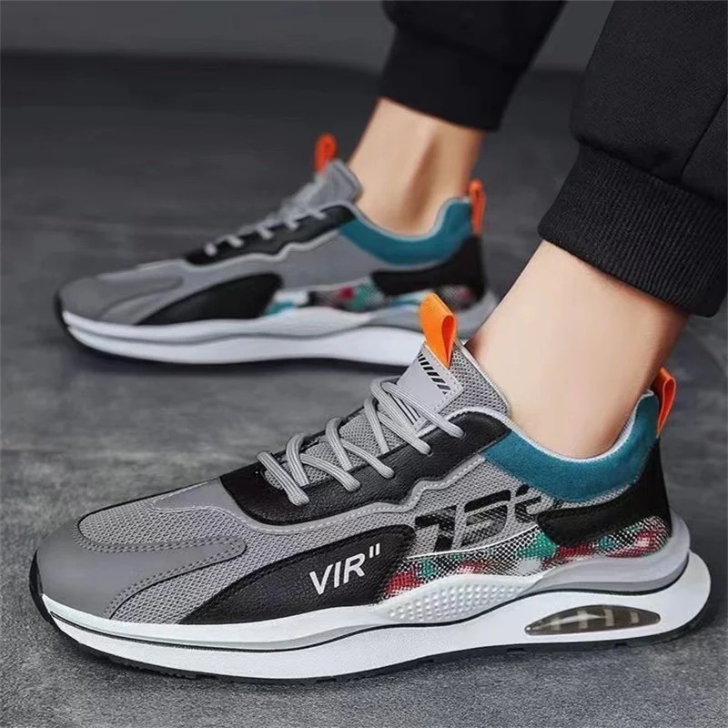 Erkekler için yeni yaz moda güvenlik ayakkabıları işık delikli Sneaker kaymaz platformu açık spor iş ayakkabısı