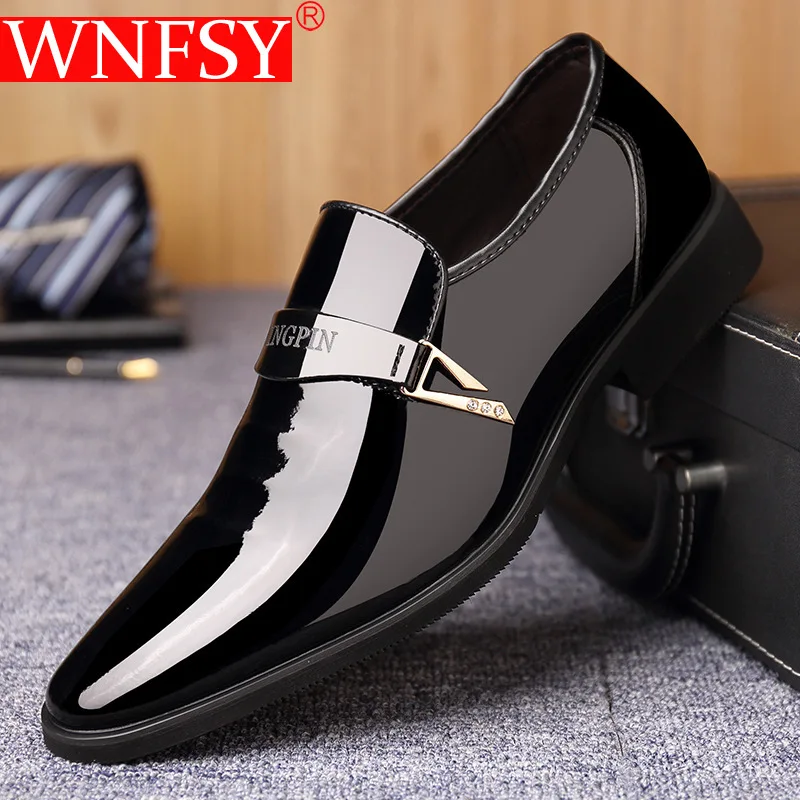 Wnfsy erkek elbise deri ayakkabı kayma Patent erkek Casual Oxford ayakkabı mokasen Glitter erkek ayakkabı sivri burun ayakkabı erkekler için