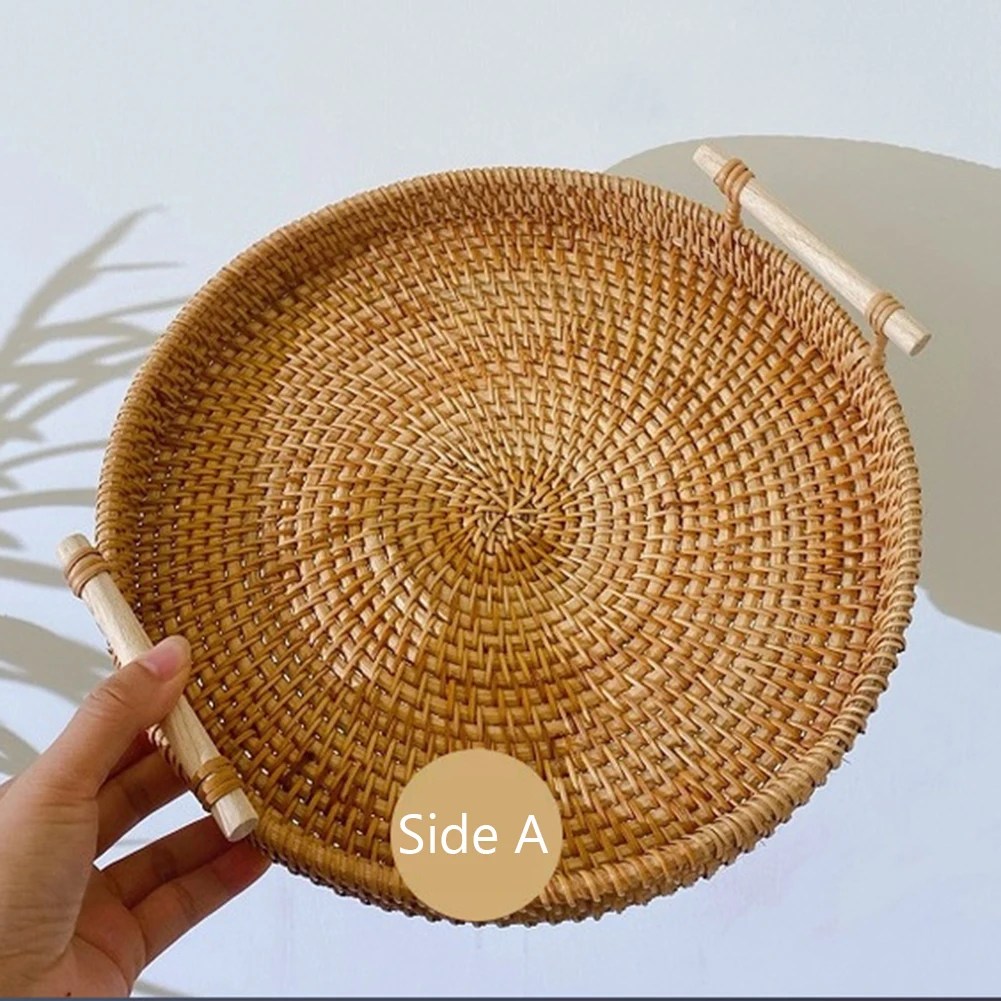 Yuvarlak Handwoven Rattan tepsi ahşap saplı el yapımı Rattan hizmet tepsi doğal sadelik kek aperatif içecek için mükemmel hediye