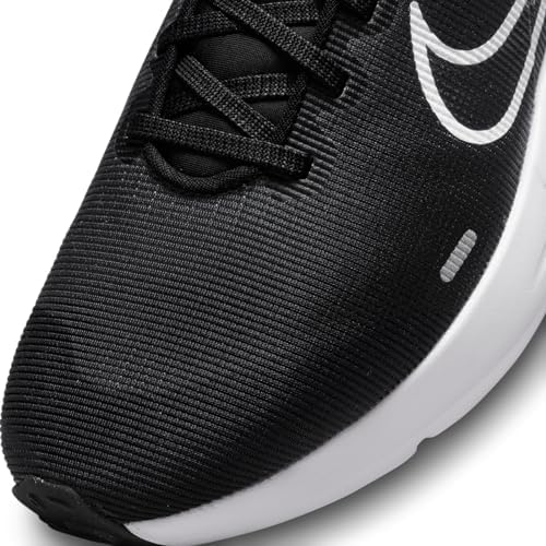 Nike Downshifter 12 kadın spor ayakkabısı, Black White Smoke Grey Pure Platinum, 37.5 EU  .tr: Moda - Görsel 4