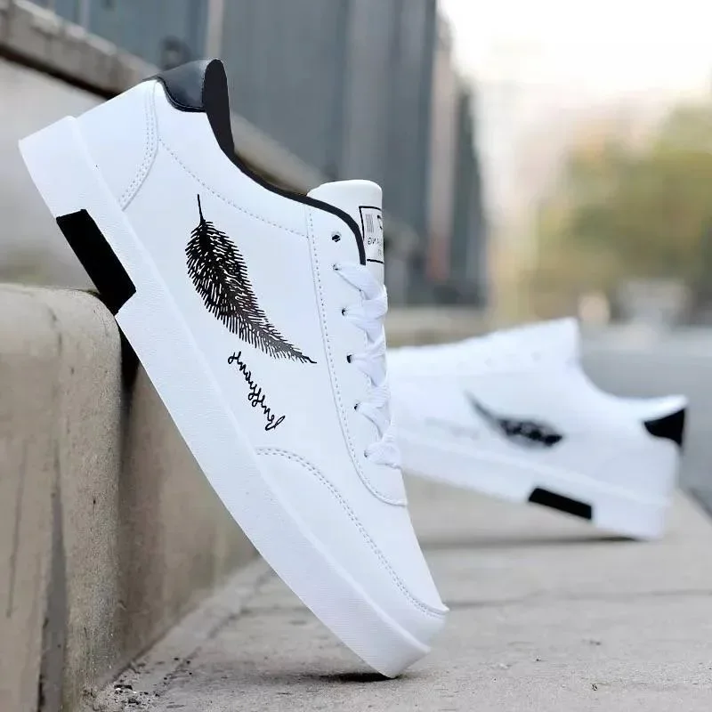 Erkekler Sneakers 2024 yaz erkek beyaz spor ayakkabı moda erkek deri rahat ayakkabı Zapatillas Hombre Shoes Homme