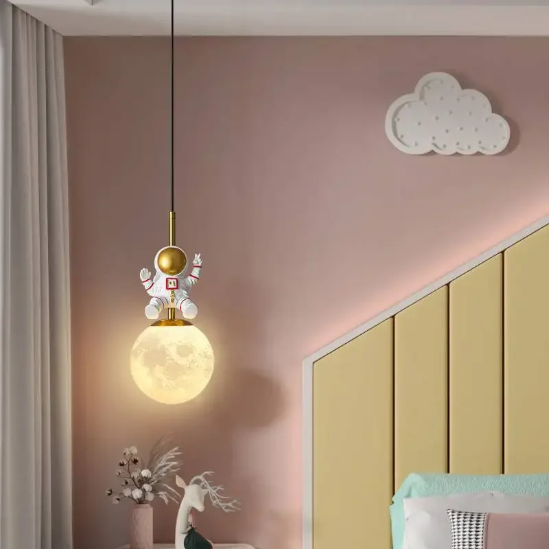 Çocuk odası başucu kolye ışık Modern Minimalist ışık lüks avize Boy yatak ay lamba astronot küçük avize